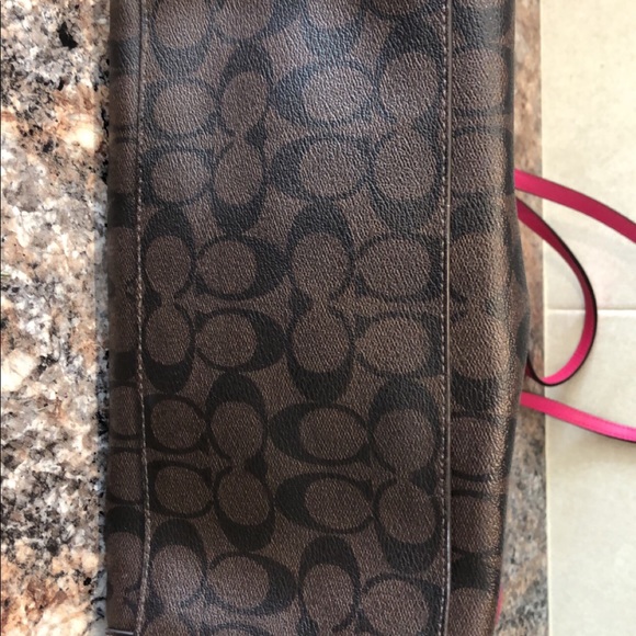 ‼️SALE‼️ Coach tote and wallet - Picture 6 of 7